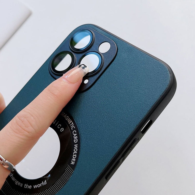 Magnetic charging case for iPhone