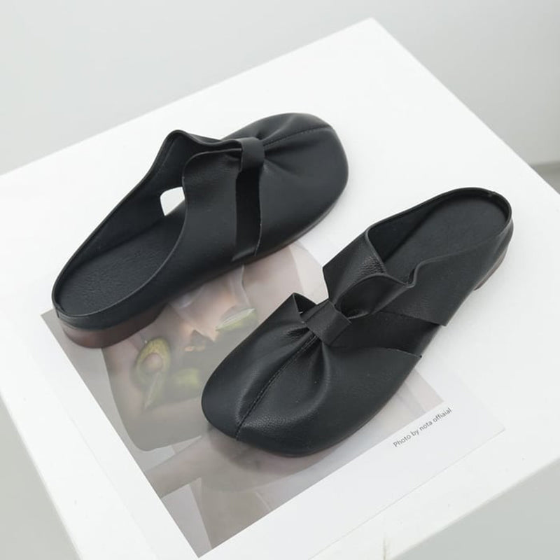 Elegant Cut-out Flat Slippers